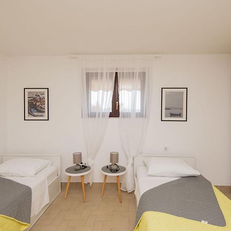 Apartment Maras-1 By Interhome Diklo Extérieur photo